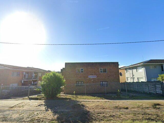 Section No. 4, Scheme Known As Santos, East London, Buffalo City Metropolitan Municipality; Also Known As Unit 4 Ss Santos, 21 Wembley Drive, Chiselhurst, East London, Eastern Cape