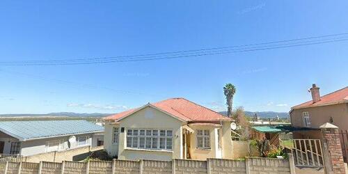 Erf 3733 Uitenhage In The Nelson Mandela Bay Metropolitan Municipality Division Of Port Elizabeth Province Of The Eastern Cape, Also Known As 13 Prince Edward Street, Cannon Hill, Uitenhage