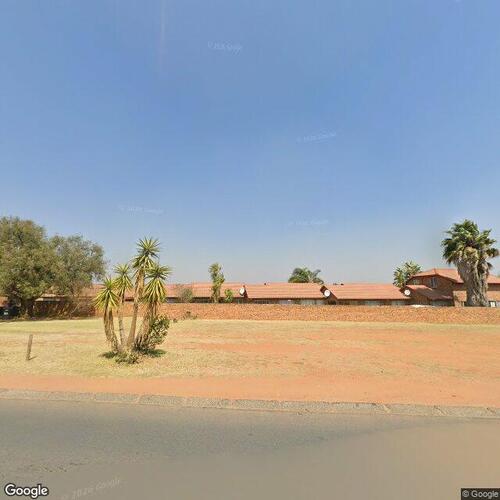 Section Number 1, Scheme Known As Suncrest, Unit 1 Suncrest Complex, 105 Mooirivier Drive, Norkem Park Extension 1, Gauteng Province thumbnail