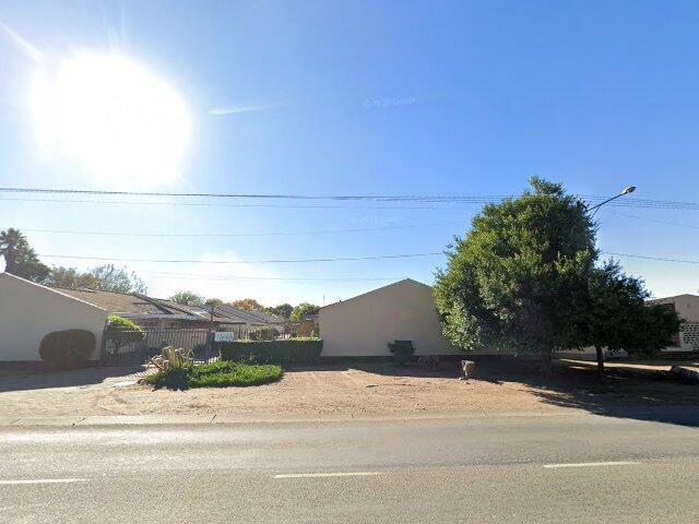 Section No. 17, Scheme Known As Buiten Tuine, Lichtenburg Township, Unit 14 A Raanim, 20 Thabo Mbeki Drive, Lichtenburg