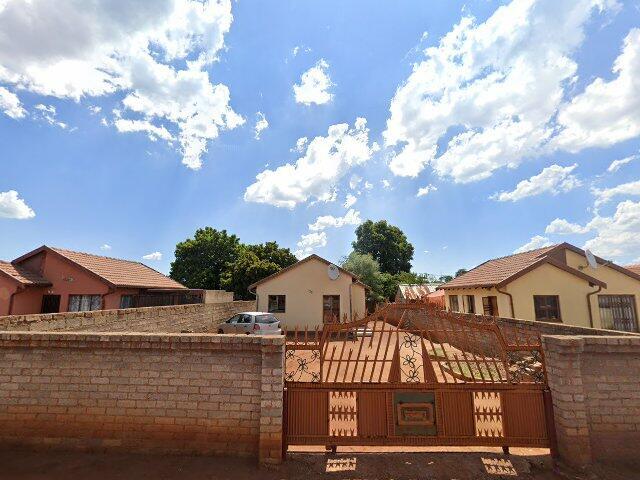 Erf 136 Soshanguve B Township, Also Known As Stand 136 (Swallows Street), Soshanguve B