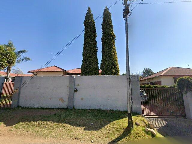 Erf 1073 South Hills Extension 1 Township, Registration Division I.R., Province Of Gauteng, Also Known As 7 Harrismith Street, South Hills, Johannesburg