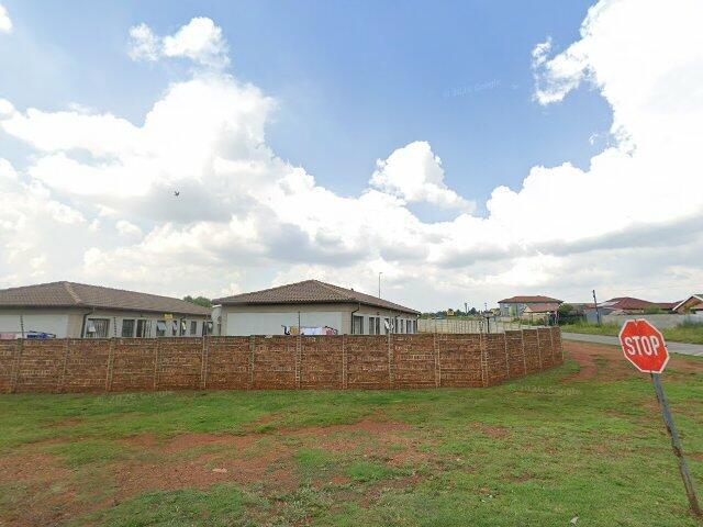 Unit 23 Chelsea Body Corporate, 4940 Tsesebe Street, Dawn Park Ext 42