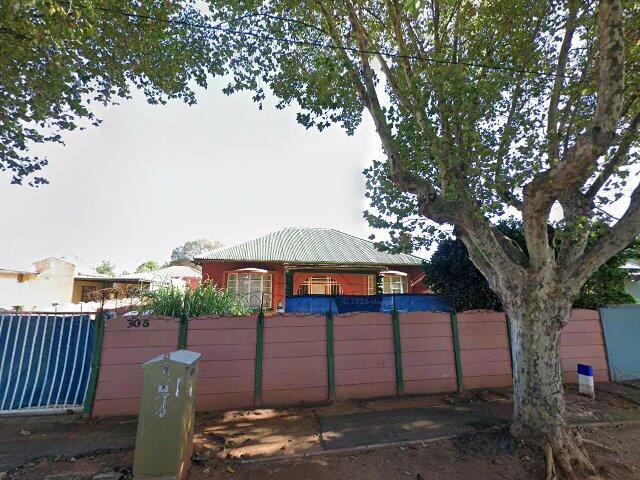 Erf 116, Malvern Township, Registration Division I.R. Province Of Gauteng, Also Known As 305 Persimmon Street, Malvern, Johannesburg