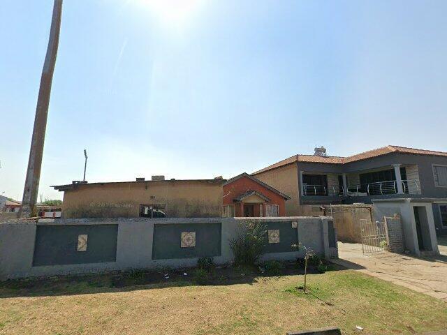 Erf 757 Makulong Township, 5 Utopia Street, Stand No 757 Makulong, Tembisa