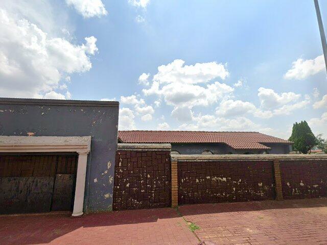 Erf 12824 Vosloorus Extension 23 Township, Registration Division I.R., Province Of Gauteng (Also Known As: 12824 Setholemoru Street, Eastfield, Vosloorus, Gauteng)
