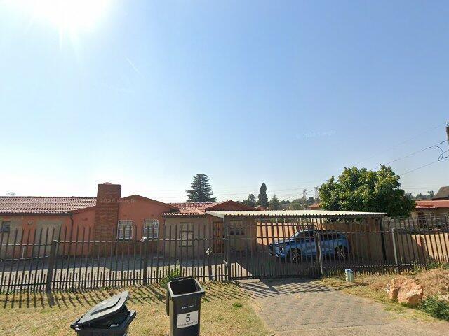 Section No. 1, Palm Crest, Birch Acres Extension 1 Township, Door 1 Palm Crest, Cnr Of Muisvoel & Hammerkop Street, Birch Acres Ext 1, Kempton Park