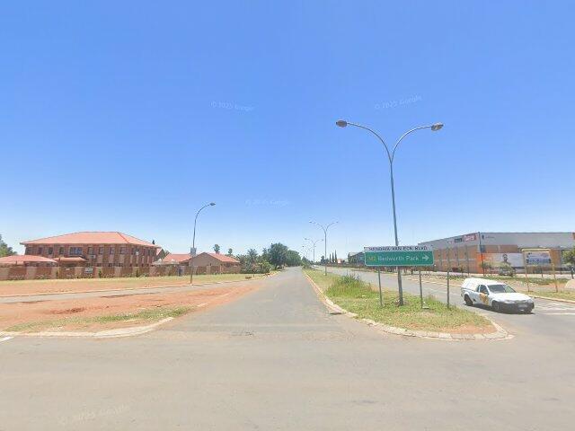 Unit 80 (Door F202) Riverspray Heights, Hendrik Van Eck Boulevard, Vanderbijlpark