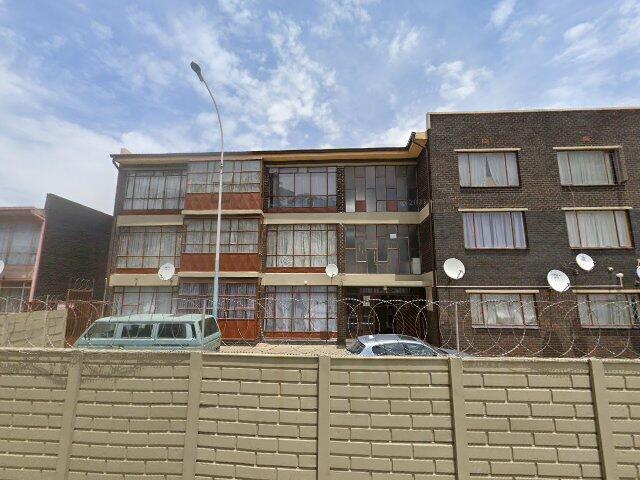 Section (Unit) 14 In The Scheme Known As Nolia Court, Located At 2 Goods Street, Brakpan Central, Brakpan