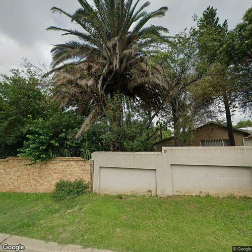 Section No. 17, Sectional Plan No. Ss630/1997, Lombardy Glen, Lombardy West Township, City Of Johannesburg; Unit 17 Lombardy Glen, 32 Greenville Road, Lombardy West, Johannesburg thumbnail