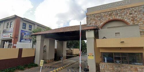 Section No. 52, Village One Stone Arch Estate, Castleview Extensions 7 And 8 Township, Ekurhuleni Metropolitan Municipality, Also Known As Unit 52 Village One Stone Arch Estate, Mowgli Road, Castleview, Germiston, Gauteng Province