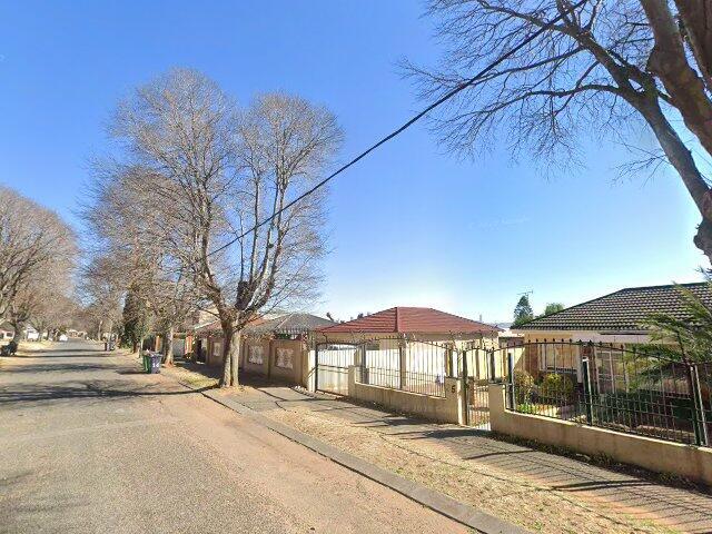 Erf 236 Rewlatch Extension 3 Townsip, Registration Division I.R., Province Of Gauteng, Measuring 696 Square Metres; Also Known As 80 South Road, Rewlatch Extension 3, Johannesburg