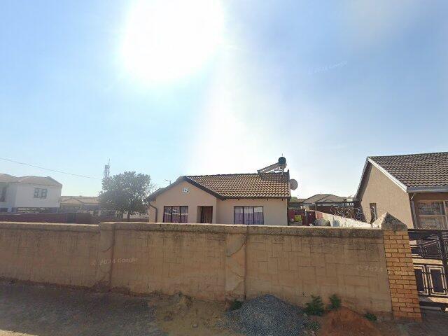 Erf 972 Vosloorus Ext 5 Township, Also Known As 972 Ummondo Crescent, Eastfields, Vosloorus