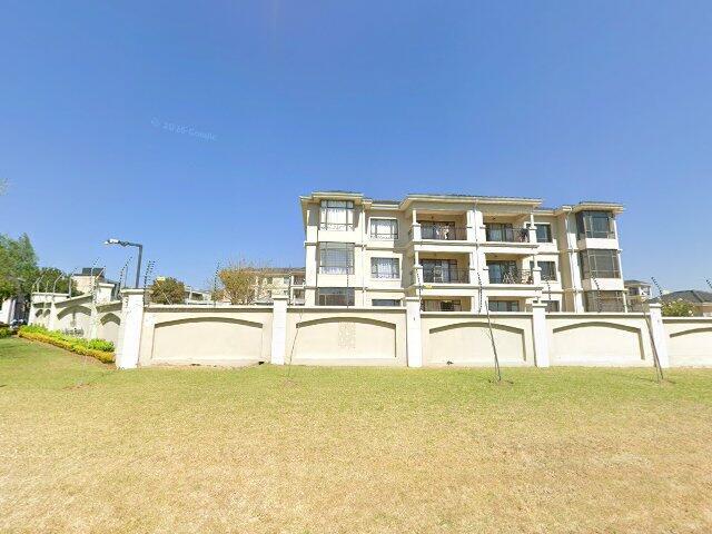 Section No. 173, Sectional Plan No. Ss873/2017, La Maison Royale, Summerset Extension 37 Township, Unit 173 (Door Number 25) La Maison Royale, 82 Tambotie Road, Witpoort, Midrand