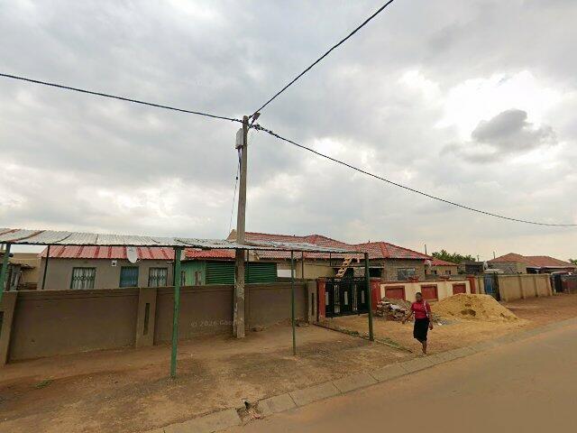 Erf 4942 Palm Ridge Extension 4 Township, Registration Division I.R., Province Of Gauteng (4942 Swaziland Street, Palm Ridge Ext 4, Katlehong, Gauteng)