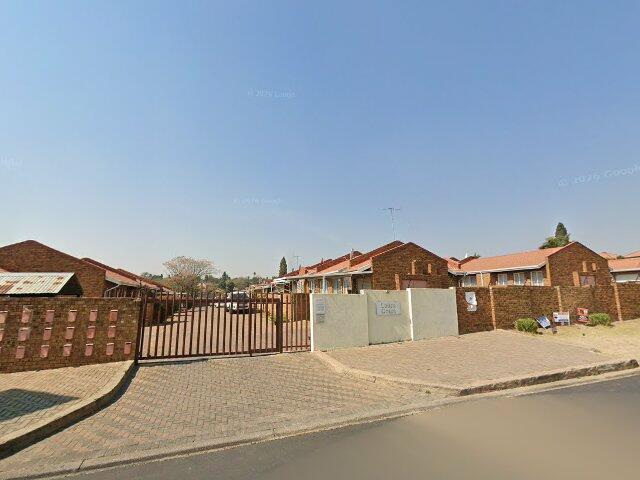 Section No. 41, Laurahof, Door No. 41 Laura Court, 345 Pongola River Drive, Norkem Park Ext 2