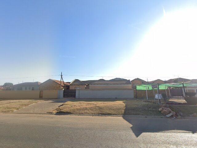 Portion 17 Of Erf 15049 Kagiso Extension 6 Township, 17/15049 Qabane Street, Kagiso, Extension 6