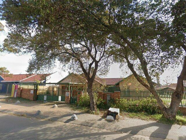 Unit 21 Malacite Crest, 46 Malacite Avenue, Fleurhof Ext 26, Roodepoort