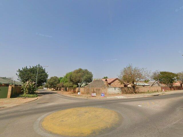 Section No. 80 As Shown And More Fully Described On Sectional Plan No. Ss44/2010, In The Scheme Known As Maple In Respect Of The Land And Building Or Buildings Situated At Erf 3076 Highveld Extension 55 Township, Local Authority: City Of Tshwane Metropolitan Municipality