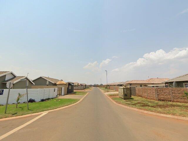 Erf 1333 Waterval Spruit Extension 9 Township, 1333 Ladyfish Street, Sky City, Alberton