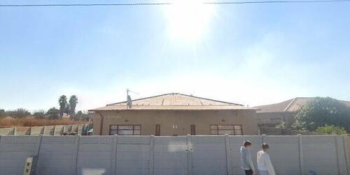 6 Bedroom House