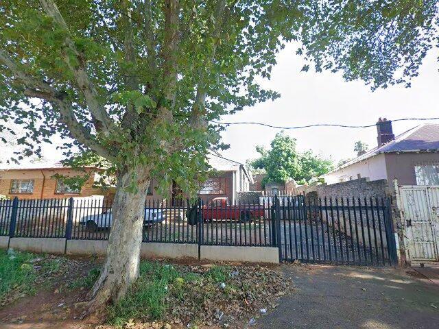 Erf 980 Malvern Township, Registration Division I.R., Province Of Gauteng, Also Known As 129 Persimmon Street, Malvern, Johannesburg