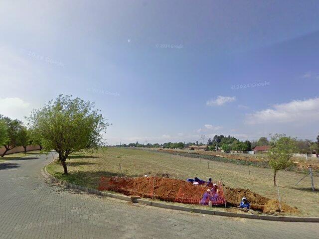 Portion 516 Of Erf 2281 Savanna City Extension 1 Township, Registration Division I.Q., Province Of Gauteng; 516/2281 Curvula Crescent, Savanna City Township Extension 1