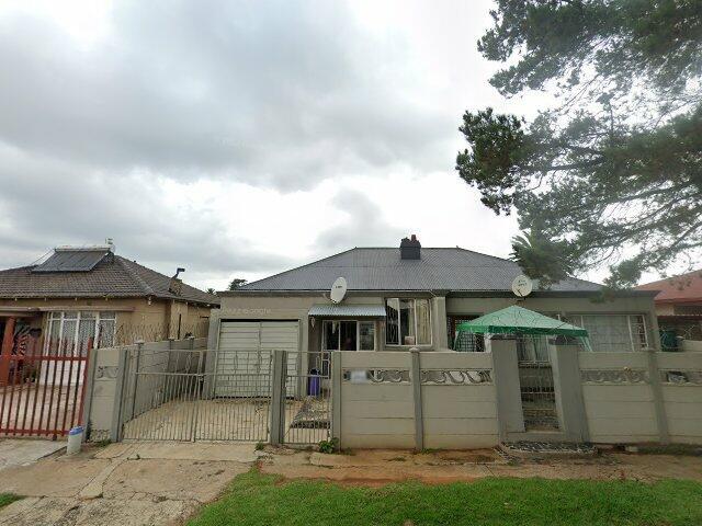 Portion 1 Of Erf 713 Geduld Township, Registration Division I.R., Province Of Gauteng, 19 B Second Avenue, Geduld, Springs