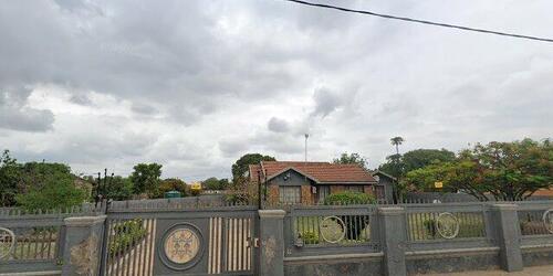 6 Bedroom Residential House