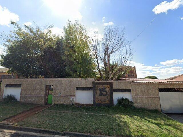 Erf 287 Homestead (Jhb) Township, Registration Division I.R., Province Of Gauteng, Also Known As 15 Edward Avenue, Homestead, Germiston
