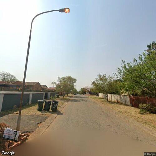 Section Number 47, Ss261/2009, Villa Dorado, Erf 1844 Heuweloord Extension 6 Township, City Of Tshwane Metropolitan Municipality, Also Known As Unit 47 Villa Dorado, Silky Oak Avenue, Heuweloord Extension 6, Pretoria, Gauteng Province thumbnail