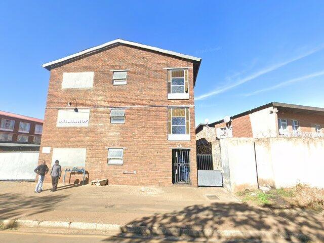 Section 25, Delmia Hof, 46 Long Street, Kempton Park