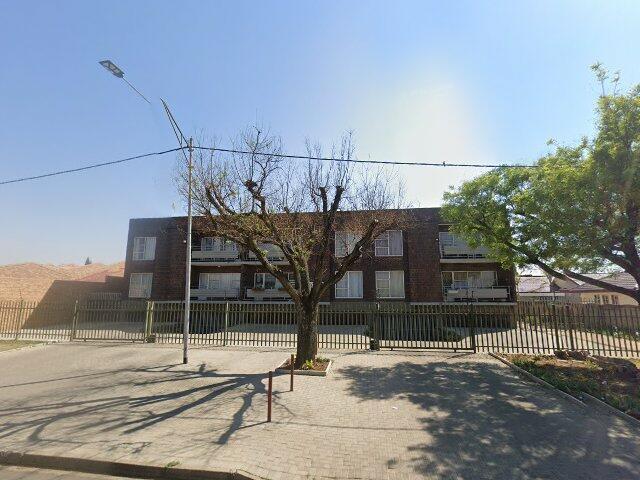Section No. 6, Umsabie Villas, 51 Umtata Street, Three Rivers, Vereeniging