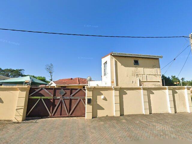 Erf 44796, East London Buffalo City Metropolitan Municipality, Division Of East London; Province Of The Eastern Cape, In Extent 580 Square Metres, Also Known As 34 Ukhozi Crescent (Nkhozi Crescent According To Deeds Office), Sunnyridge, East London, Eastern Cape Province