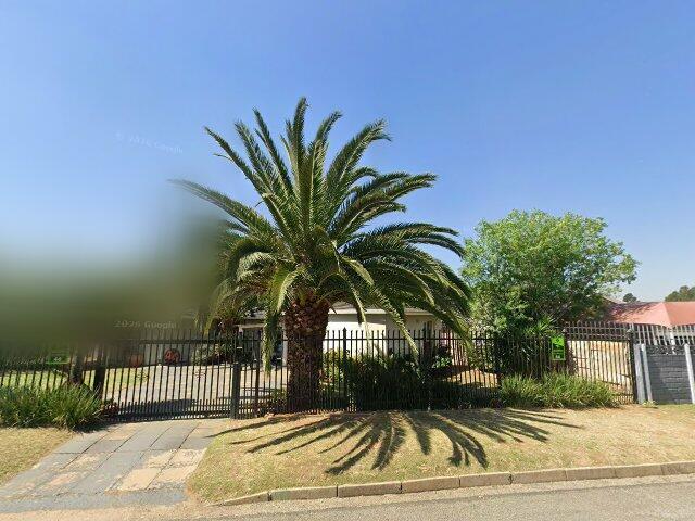 Erf 760 Bonaeropark Township, Registration Division I.R., Province Of Gauteng, Being 44 Louis Botha Road, Bonaero Park