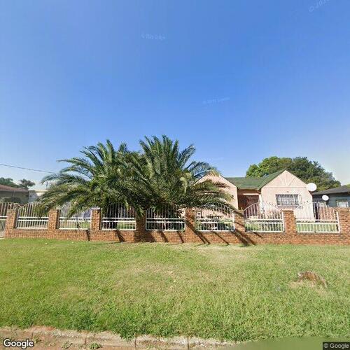 Erf 463 Delville Township, Registration Division I.R., Province Of Gauteng, Also Known As 8 Mons Road, Delville thumbnail