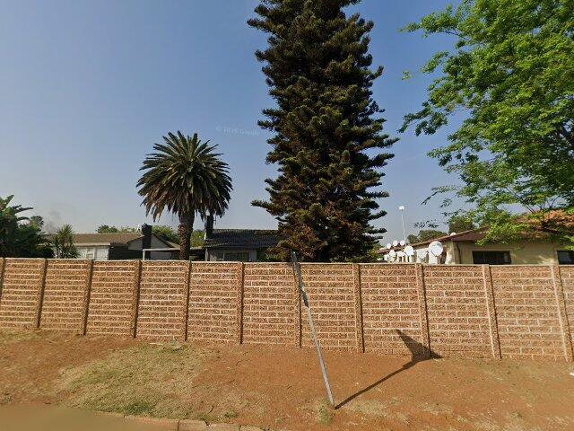 Erf 590 Cresslawn Township, Registration Division I.R., Province Of Gauteng, Also Known As 36 Rigger Road, Cresslawn, Kempton Park, Gauteng