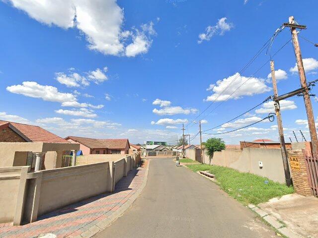 Erf 7250 Roodekop Extension 31 Township, Registration Division I.R., Province Of Gauteng, Being 8 Ntake Street, Roodekop