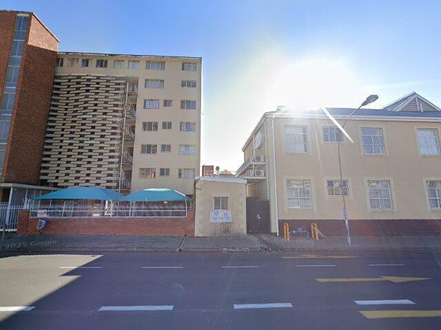 Section 20 (Door Nr 106) Nicolenehof, 94 Charles Street, Bloemfontein