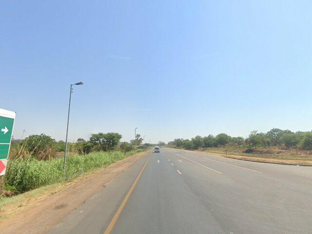 Improved ± 3.9 Ha Mixed Use Small Holding   Derdepoort, Gauteng