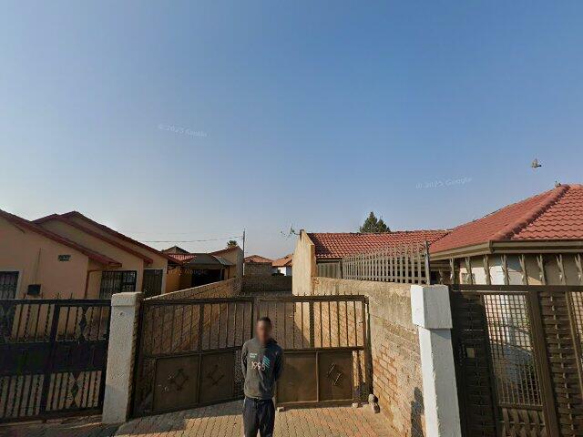 Erf 1787, Mondeor Extension 3 Township, 13 Macaulay Crescent, Mondeor, Johannesburg, Gauteng