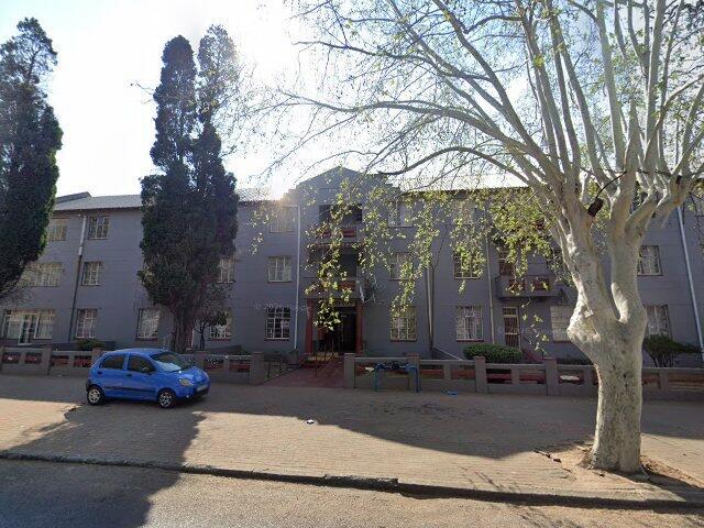 Unit 16 Radio City, 106 Princes Avenue, Benoni Central