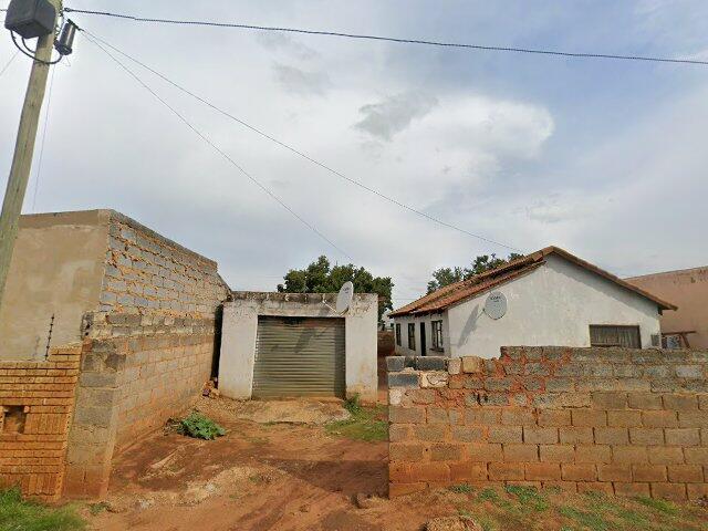 Erf 1863 Vosloorus Extension 3 Township, Registration Division I.R., Gauteng; 1863 Thlobollong Street, Vosloorus Ext 3, Vosloorus, Gauteng
