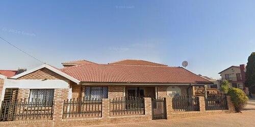 1 Bedroom Sectional Title Unit