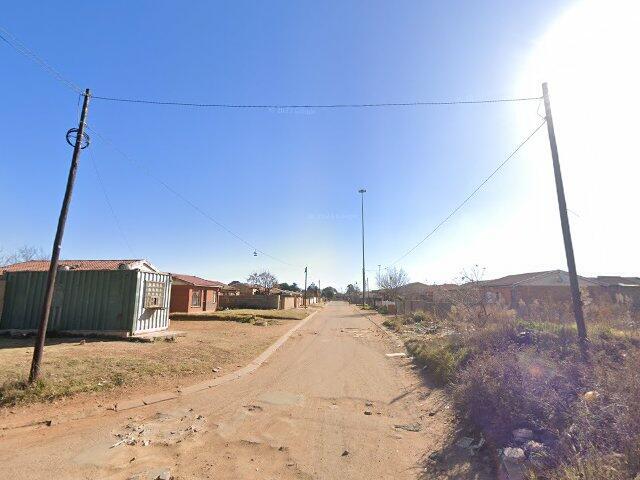 Erf 2449, 2449 Kleirivier Street, Toekomsrus, Randfontein