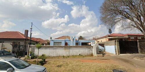5 Bedroom House With Flatlet