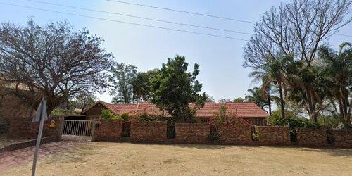 6 Bedroom House With Flatlet