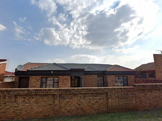 Erf 142, 142 Selepe Crescent, Spruitview, Katlehong, Alberton, Gauteng
