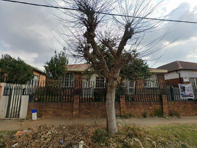Remaining Extent Of Erf 233 Rosettenville Township, 145 Lawn Street, Rosettenville