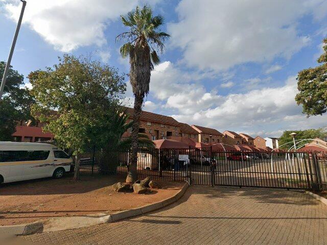 Section 75, Student Villages, 639 Charles Obermeyer Avenue, Philip Nel Park, Pretoria, Gauteng